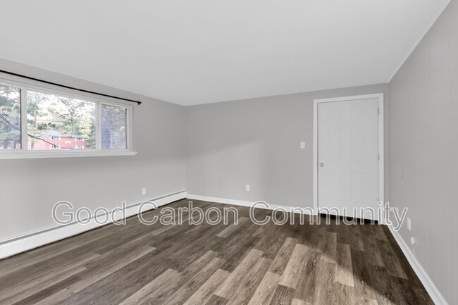 Building Photo - 5451 Creekside Ct