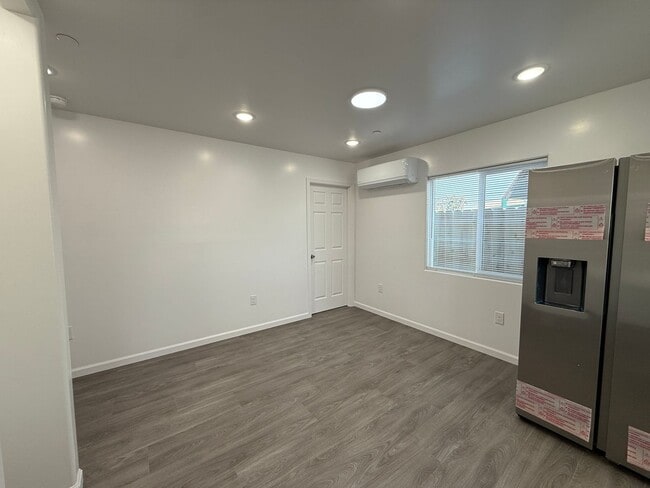 Building Photo - NE Newer Single Story Detached ADU on Cul-De-Sac Near Marian Hospital - All Basic Utilities Included