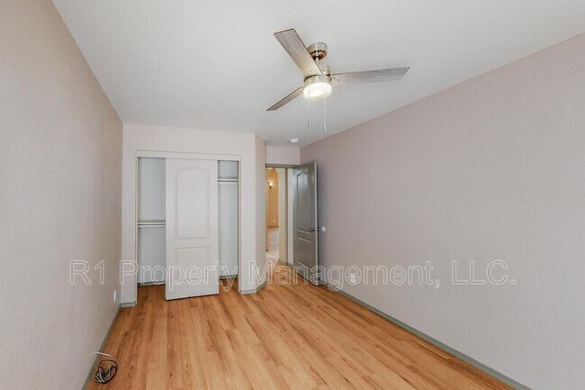 Building Photo - 745 Valley Meadows Dr