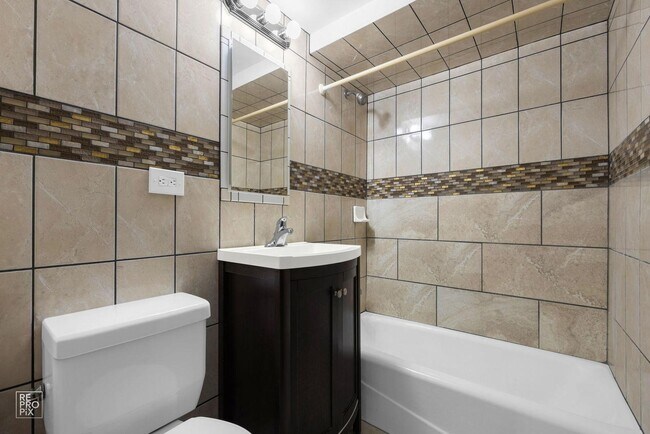 Building Photo - 8440 W 95th St