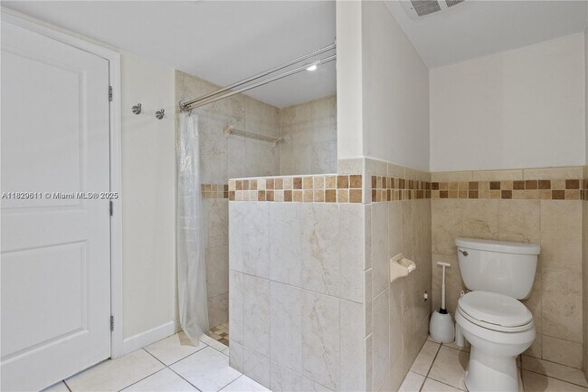 Building Photo - 8100 SW 62nd Pl
