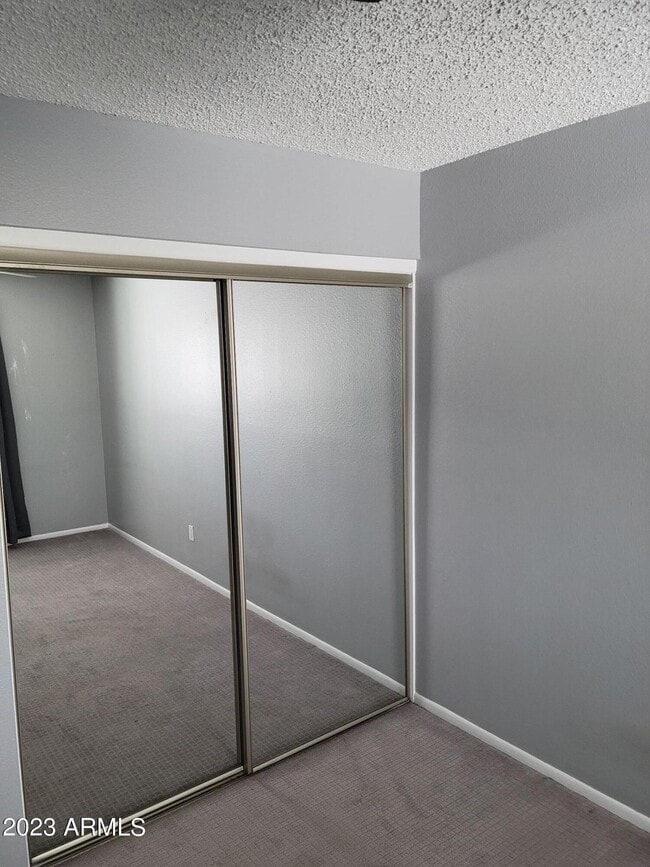 Building Photo - 815 E Grovers Ave