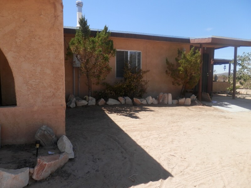 Building Photo - 1050 Alta Ave