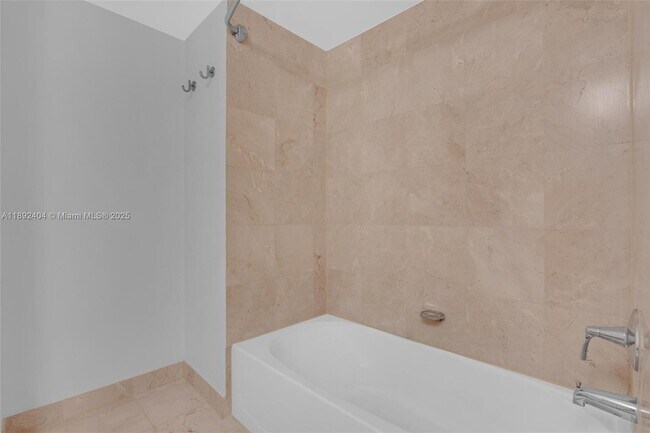 Building Photo - 2101 Brickell Ave