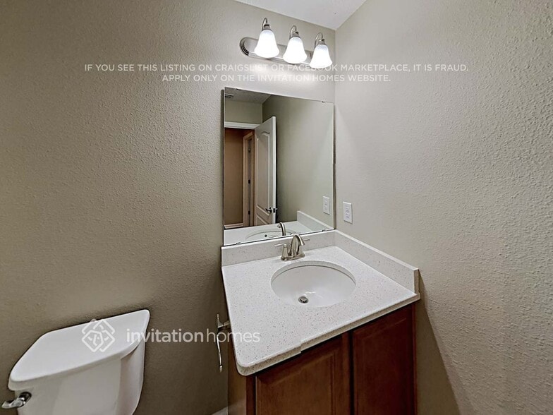 Building Photo - 78 Fallen Oak Tr