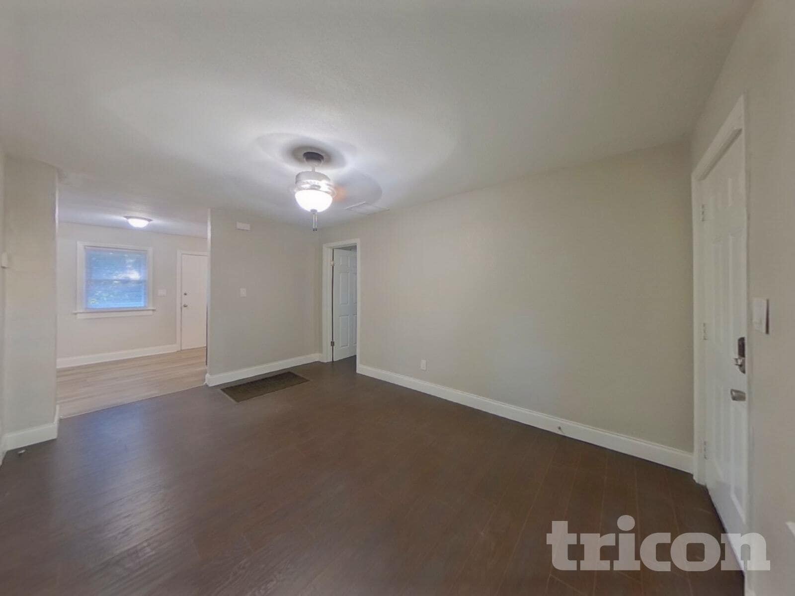 Building Photo - 1724 Logie Ave