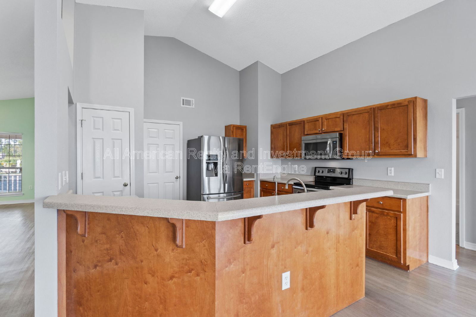 Building Photo - 742 Saltair Ln