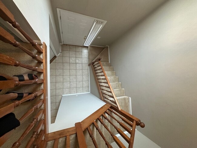Building Photo - 206 Foxchase Ln