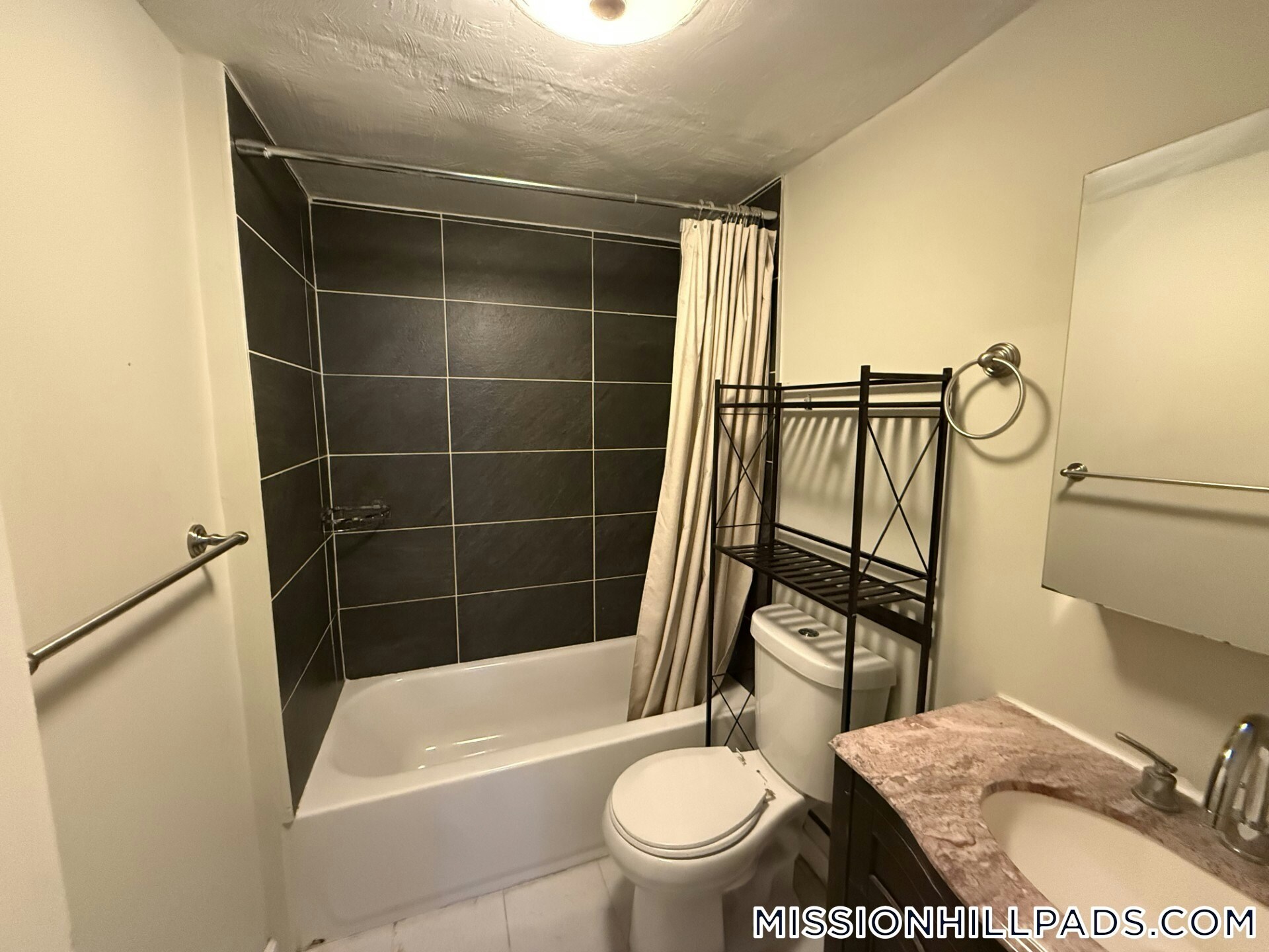 Building Photo - 712 Shawmut Ave