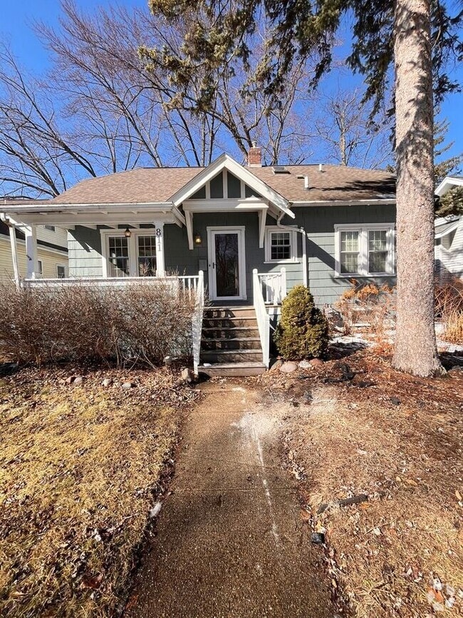 Building Photo - Charming 3-Bedroom Home in a Convenient an...