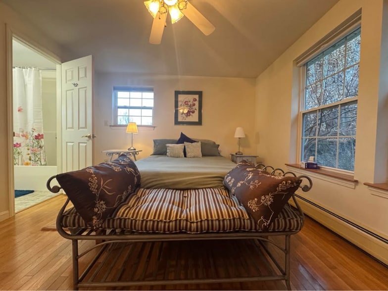 Building Photo - 129 Lawrence Rd