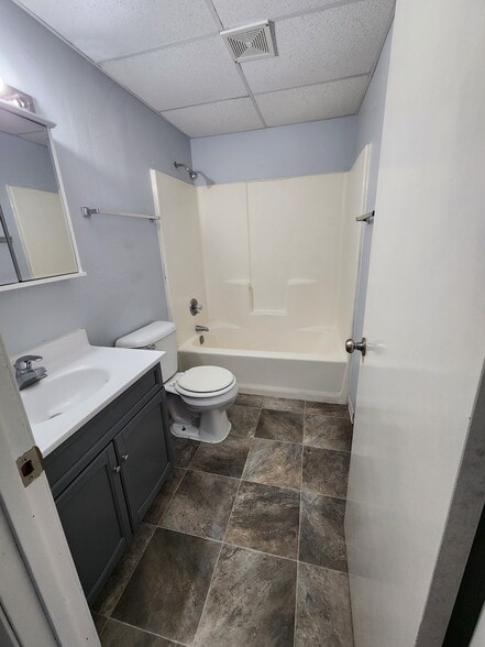 Building Photo - 3265 8th St