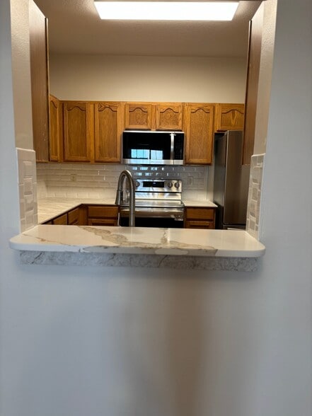 Building Photo - 4881 Cypress Woods Dr