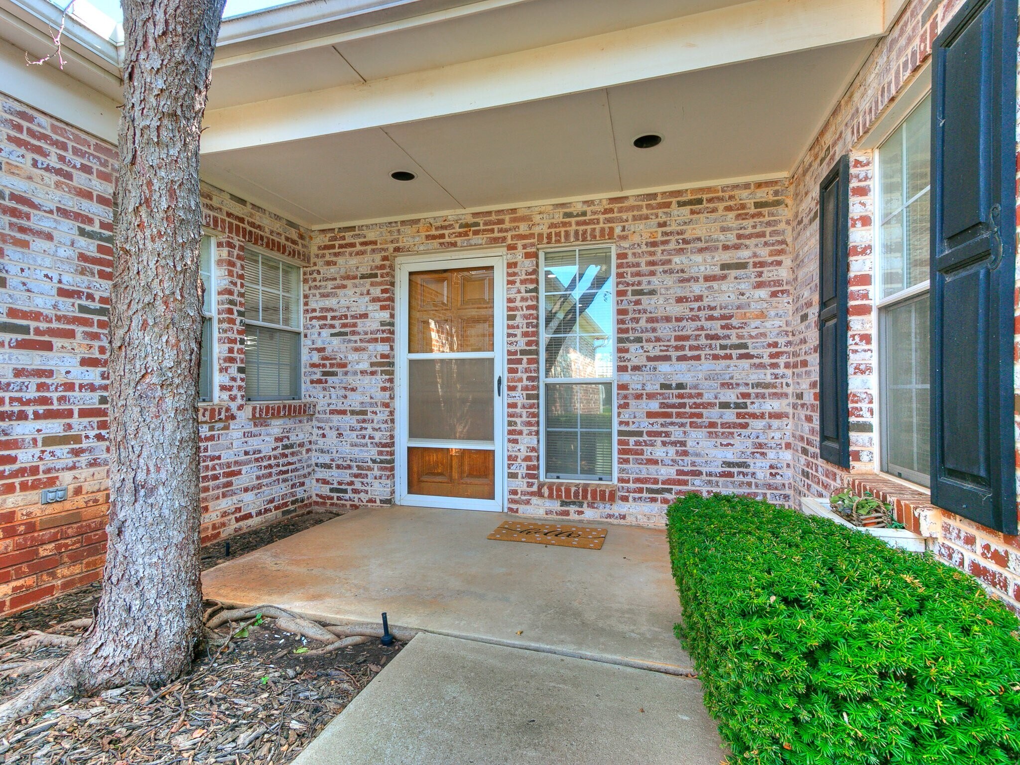 Building Photo - 6439 Masons Dr