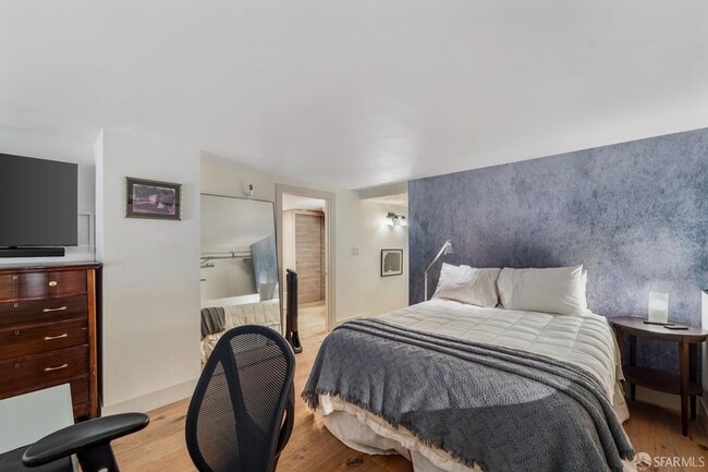 Building Photo - 601 4th St