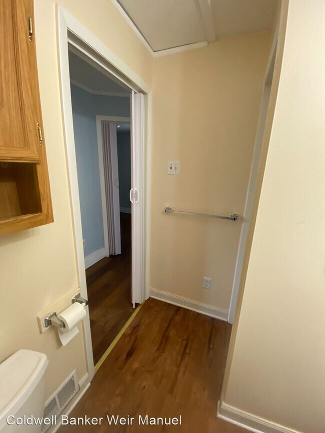 Building Photo - 2 br, 1 bath House - 1507 Pagel