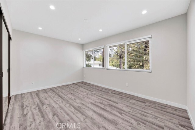 Building Photo - 4665 Willens Ave