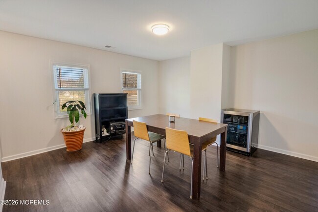 Building Photo - 26 Toms River Rd