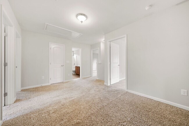 Building Photo - 3408 Alman Dr