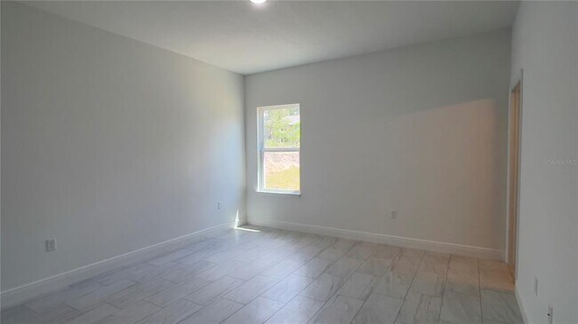 Building Photo - 2598 W Diane Ln