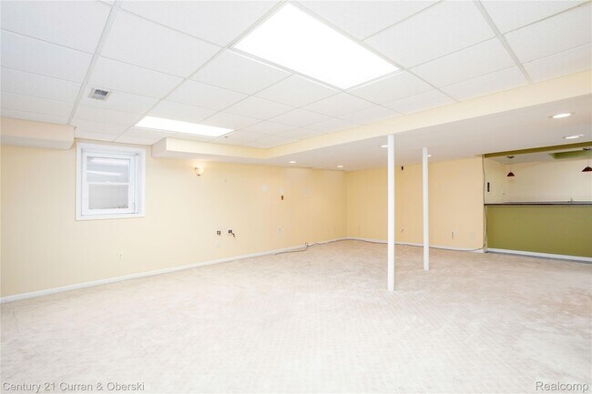 Building Photo - 42104 Echo Forest Dr