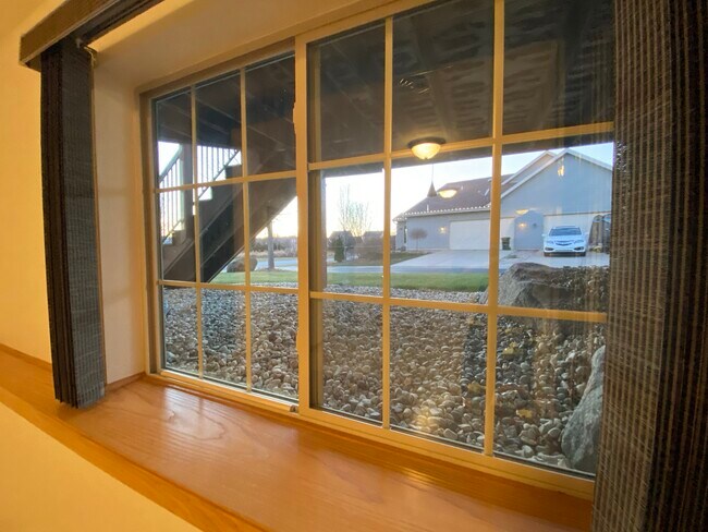 Building Photo - 5236 Sassafras Dr