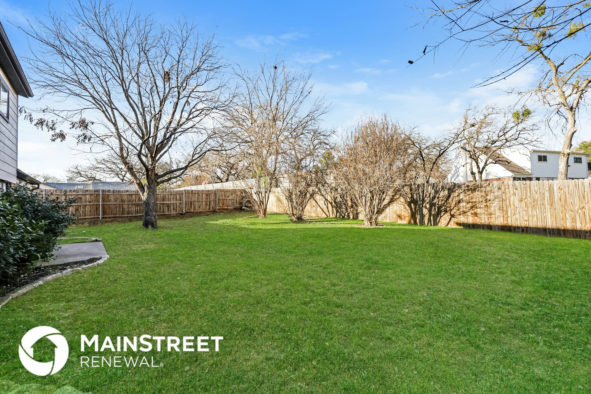 Building Photo - 309 Deacon Dr