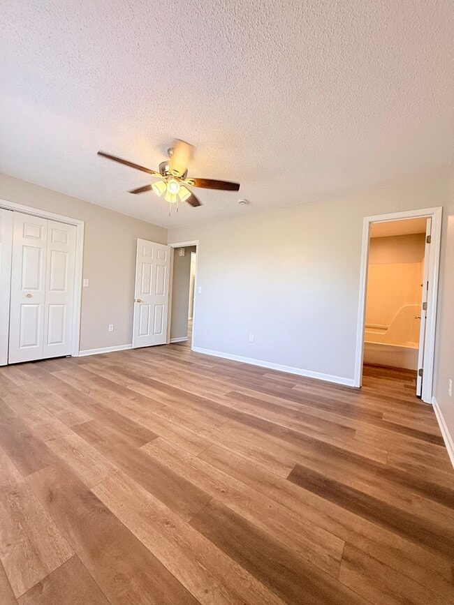 Building Photo - 1285-MF2-IO