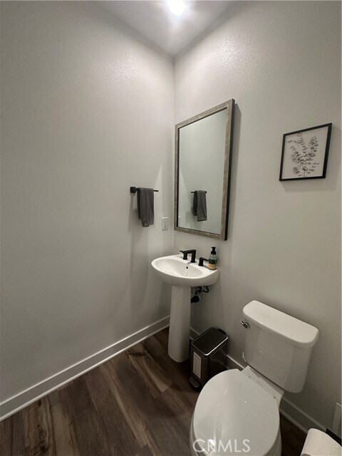 Building Photo - 1615 W Cara Dr