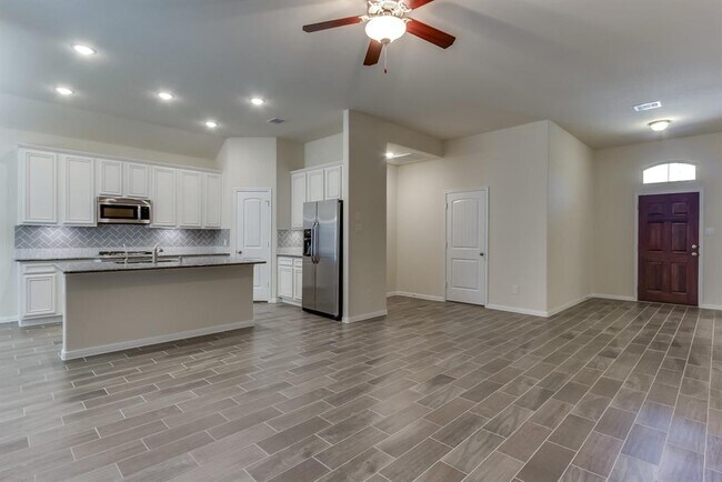 Building Photo - 1515 Holly Chase Ct