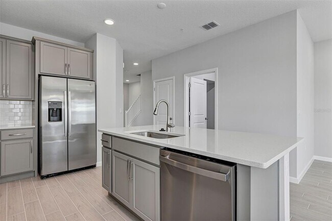 Building Photo - 691 Pothos St