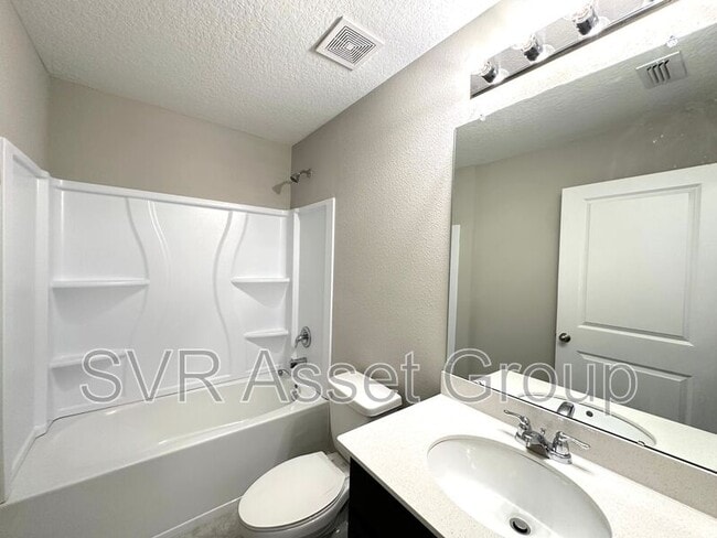 Building Photo - 12593 Creekside Manor Dr