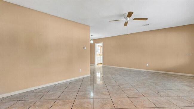 Building Photo - 1460 S Betty Ln