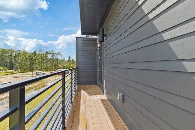 Building Photo - 125 Blue Eden Lp