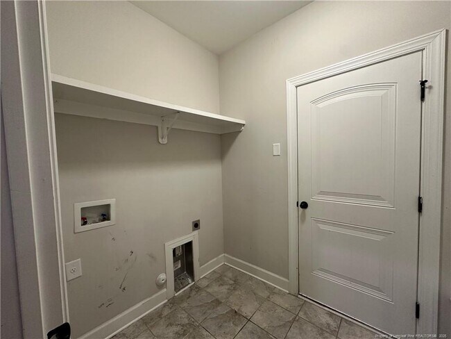 Building Photo - 1024 Micahs Way N