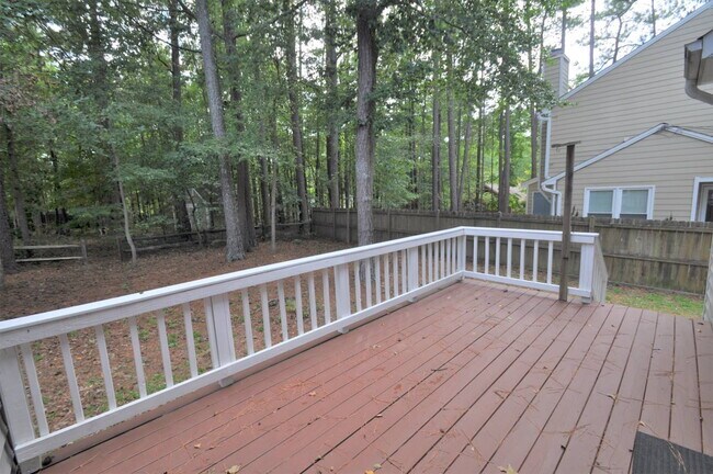 Building Photo - Best Value in Apex! Charming 3BR Half-Duplex Near Downtown