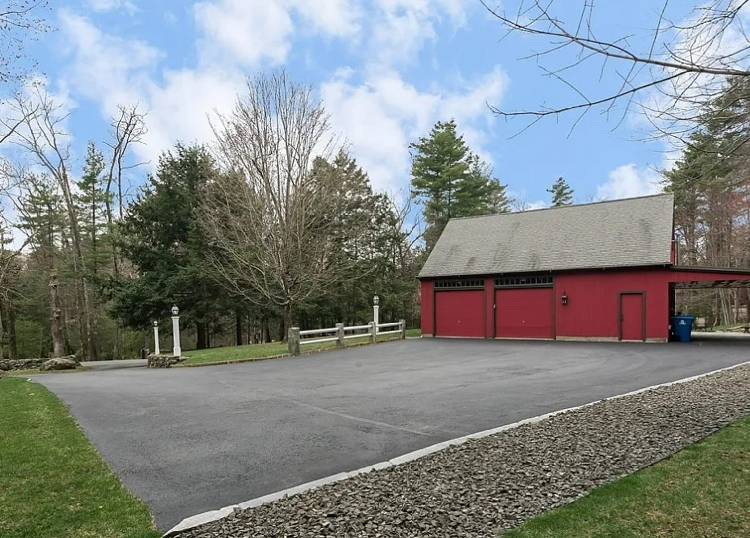 Building Photo - 73 Champeaux Rd