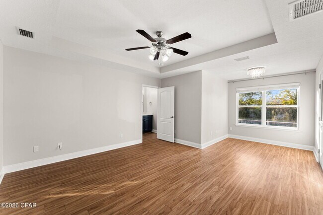 Building Photo - 702 Michigan Ave