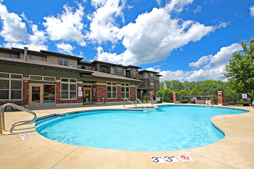 Pool - AutumnCreek Apartment Homes