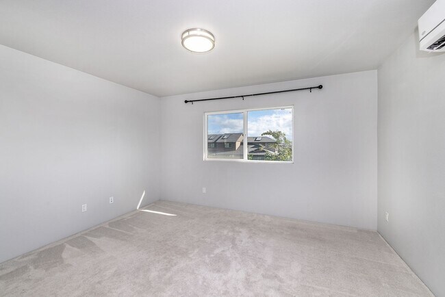 Building Photo - 91-1240 Likolehua Loop
