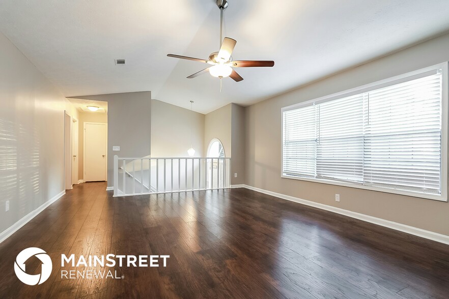 Building Photo - 4218 Falcon Crest Dr