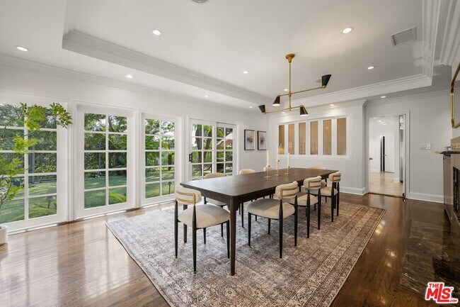 Building Photo - 9023 Alto Cedro Dr