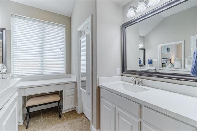 Building Photo - 1103 Somerset Cir