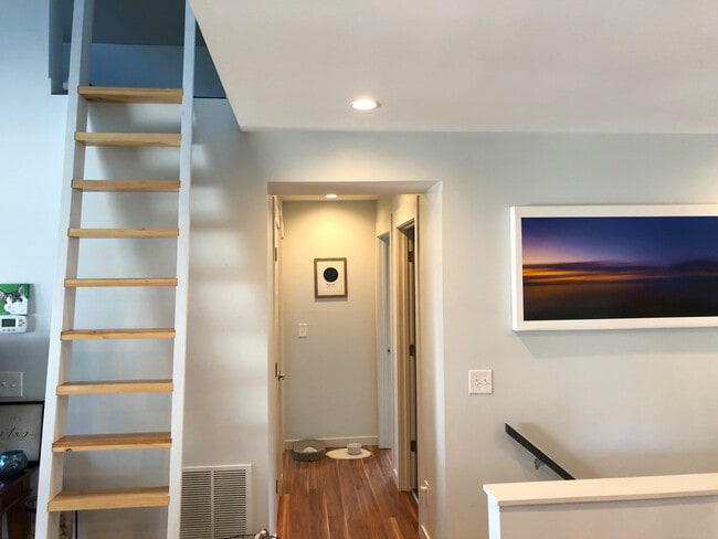 Building Photo - 2147 North Pennsylvania Street