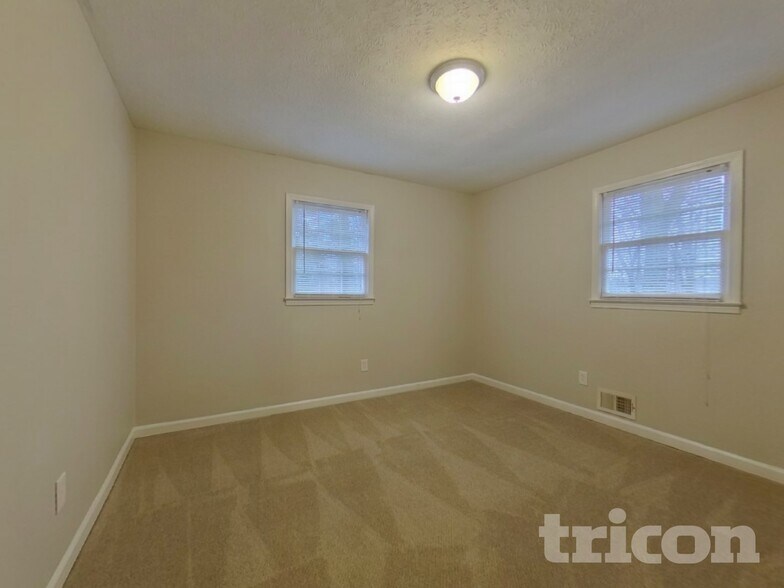 Building Photo - 5020 Horton Pl