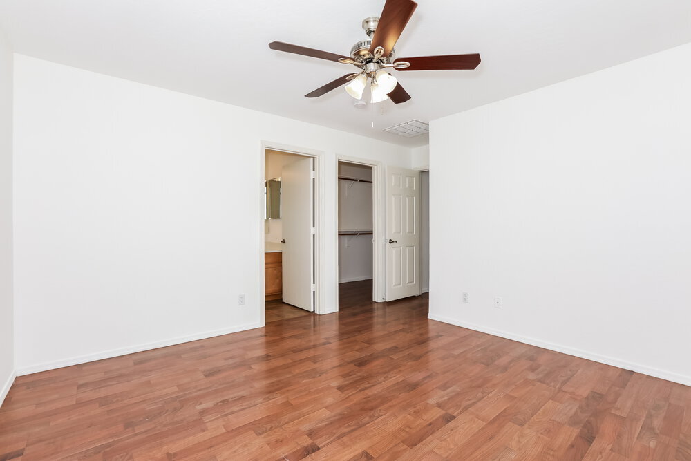 Building Photo - 286 W Santa Gertrudis Trl