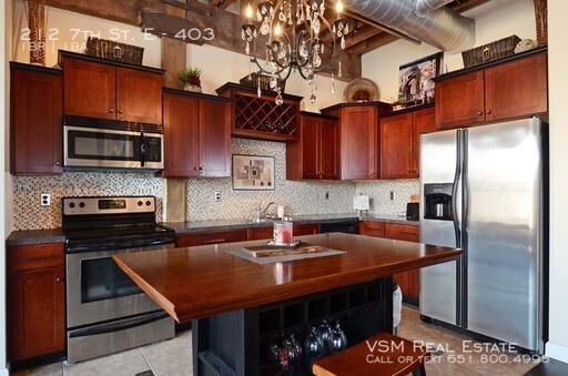 Building Photo - Amazing 1 Bedroom Loft in Lowertown!!!
