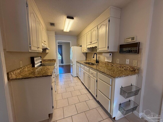 Building Photo - 2463 Cavalla Loop