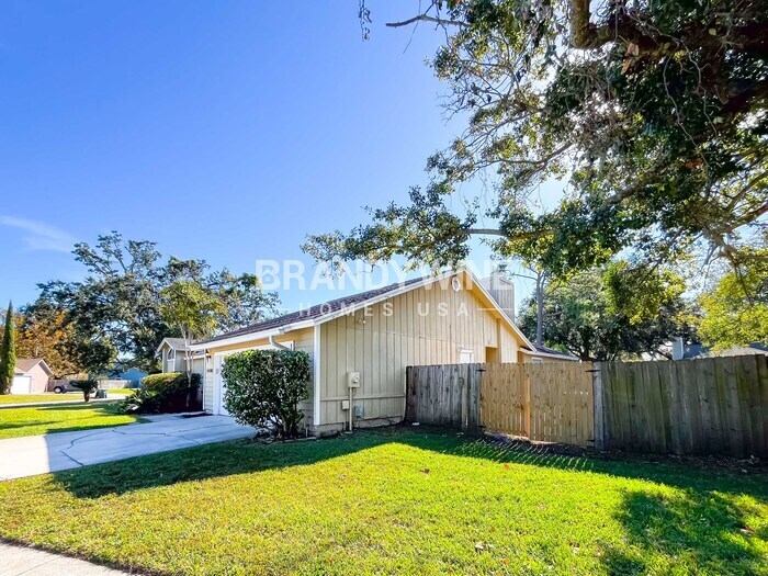 Building Photo - 14280 Falconhead Dr