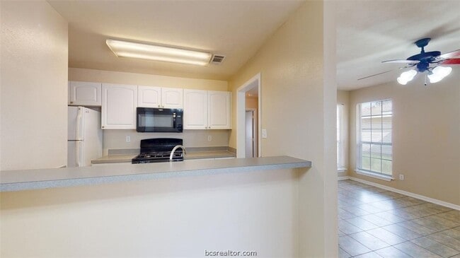 Building Photo - 1141 Oney Hervey Dr